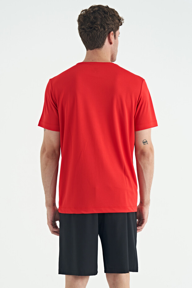 Kırmızı O Yaka Standart Kalıp Biyeli Aktif Spor Erkek T-Shirt - 88254
