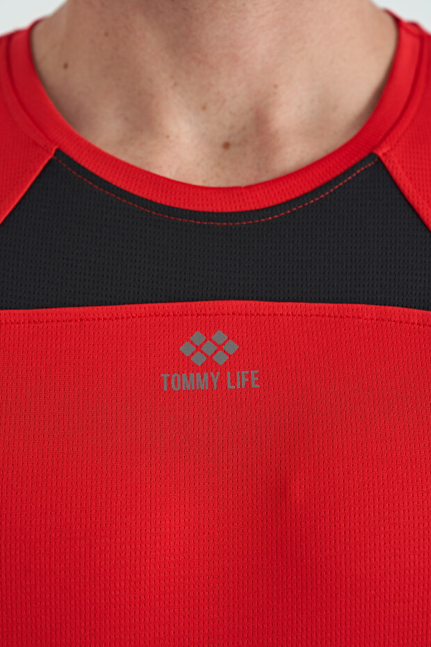 Kırmızı O Yaka Standart Kalıp Garni Detaylı Aktif Spor Erkek T-Shirt - 88253