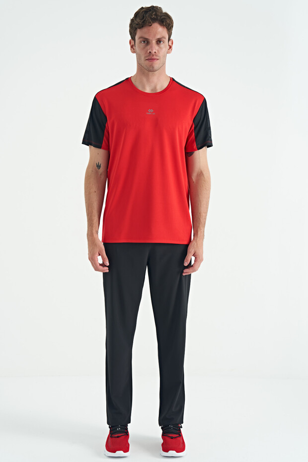Kırmızı O Yaka Standart Kalıp Sırt Baskı Detaylı Aktif Spor Erkek T-Shirt - 88256