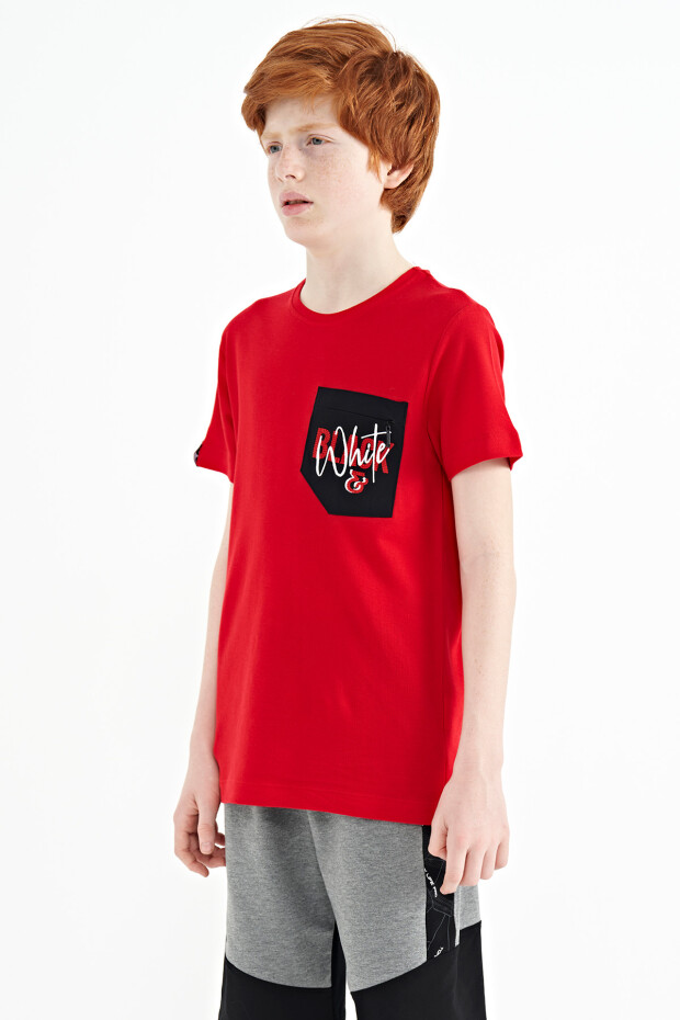 Kırmızı Ön Cepli Nakış Detaylı O Yaka Standart Kalıp Erkek Çocuk T-Shirt - 11116