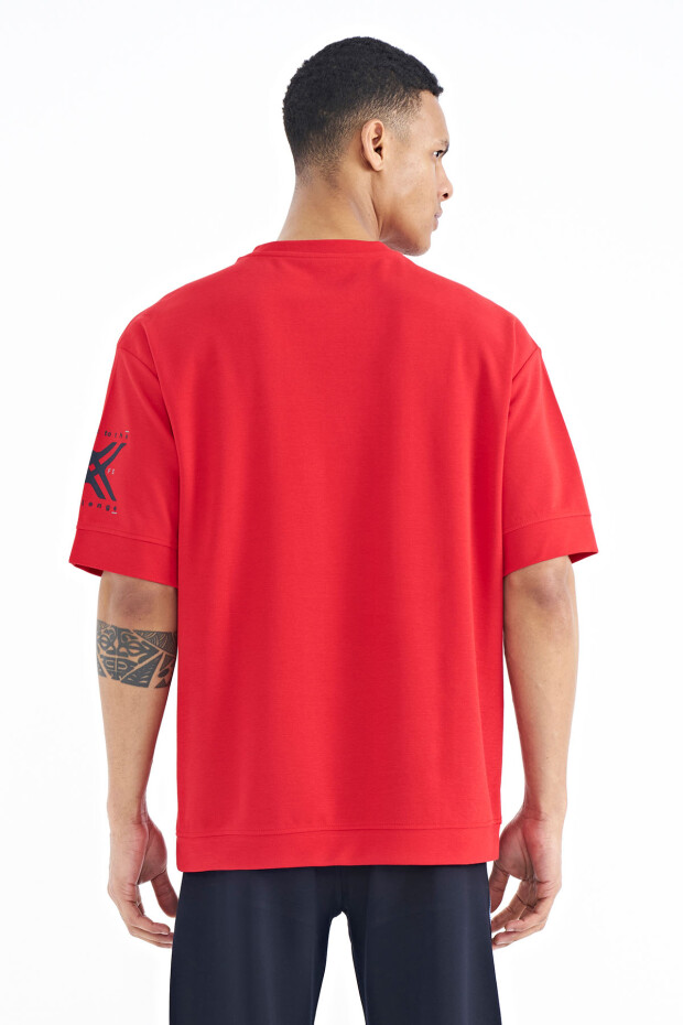 Kırmızı Ön ve Kol Baskı Detaylı O Yaka Oversize Erkek T-shirt - 88180