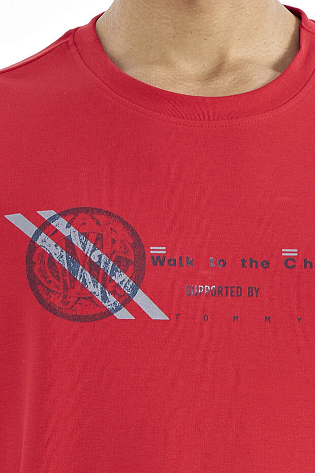 Kırmızı Ön ve Kol Baskı Detaylı O Yaka Oversize Erkek T-shirt - 88180