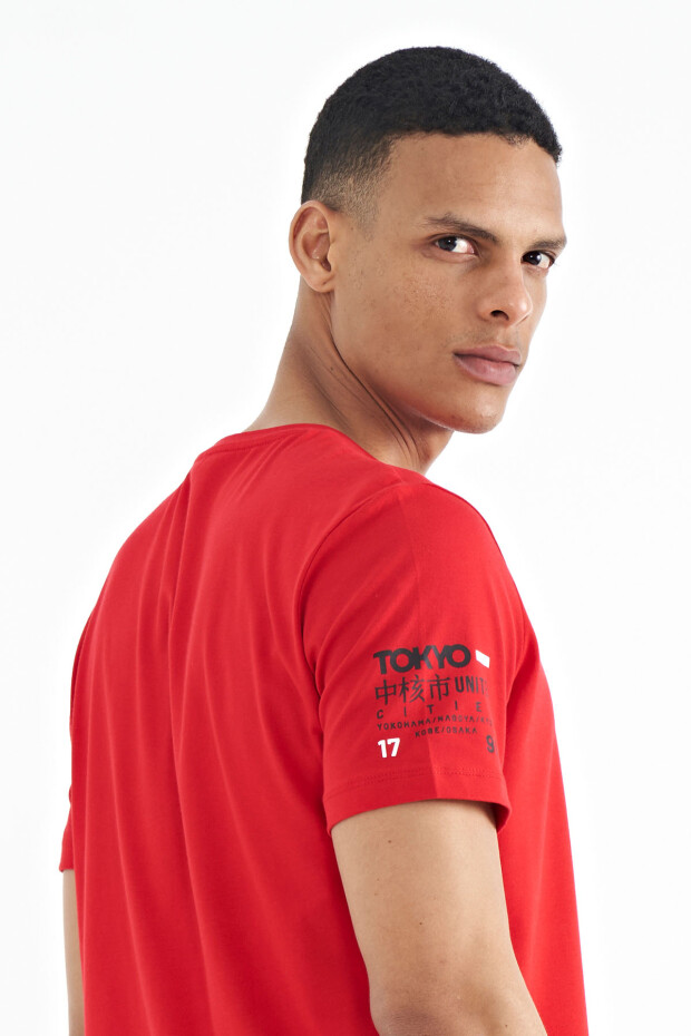 Kırmızı Ön Ve Kol Baskı Detaylı Standart Form O Yaka Erkek T-shirt - 88213