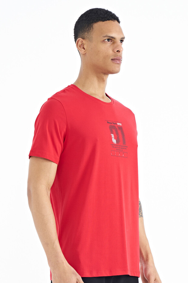 Kırmızı Ön ve Tek Kol Baskı Detaylı O Yaka Erkek T-shirt - 88176