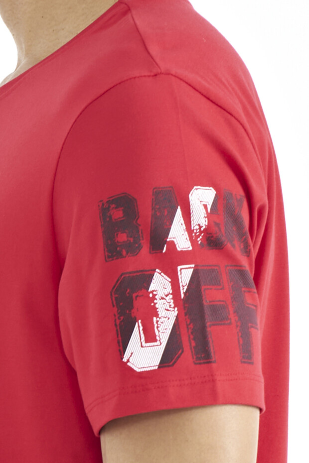 Kırmızı Ön ve Tek Kol Baskı Detaylı O Yaka Erkek T-shirt - 88176