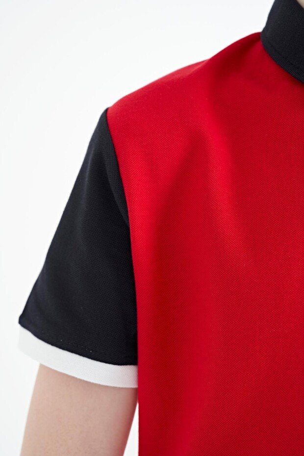 Kırmızı Renk Bloklu Nakış Detaylı Standart Kalıp Polo Yaka Erkek Çocuk T-Shirt - 11108