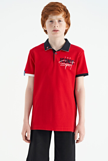 Kırmızı Yaka Gögüs Nakış Detaylı Standart Kalıp Polo Yaka Erkek Çocuk T-Shirt - 11139 