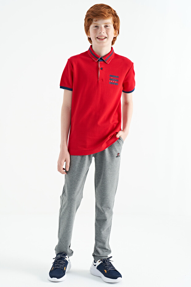 Kırmızı Yakası Renk Bloklu Baskı Detaylı Standart Kalıp Erkek Çocuk T-Shirt - 11111