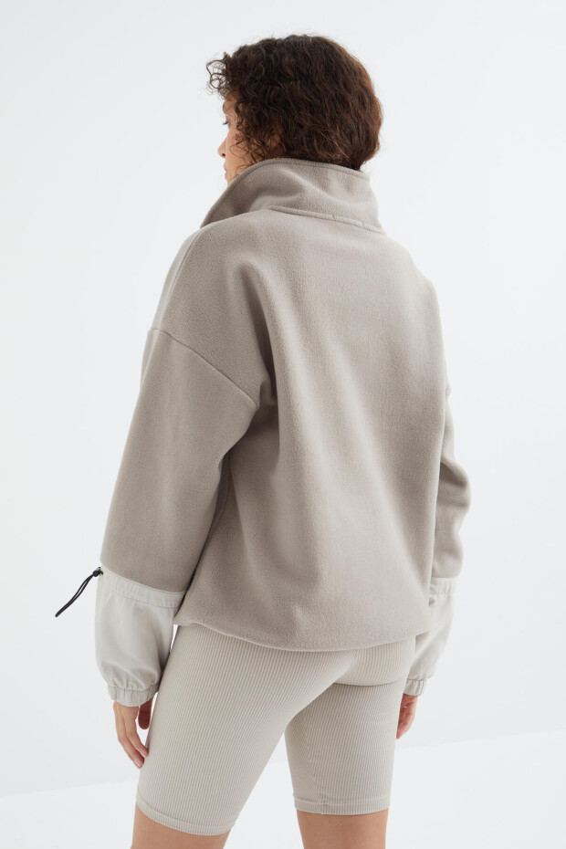 Koyu Bej Etek Ucu Büzgülü Yarım Fermuarlı Oversize Kadın Polar Sweatshirt - 97238 - 7