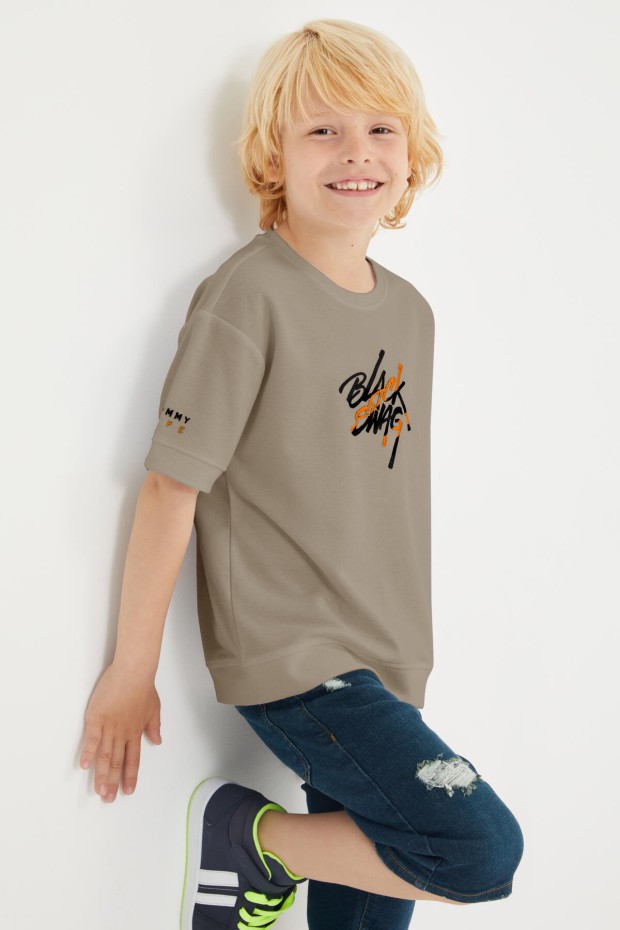 Koyu Bej Oversize Yazı Nakışlı Kısa Kollu O Yaka Erkek Çocuk T-Shirt - 10898 - 2