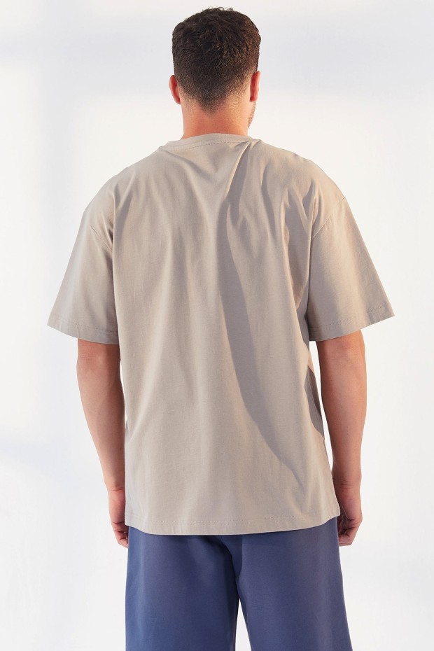 Koyu Bej Yazı Baskılı O Yaka Erkek Oversize T-Shirt - 87984