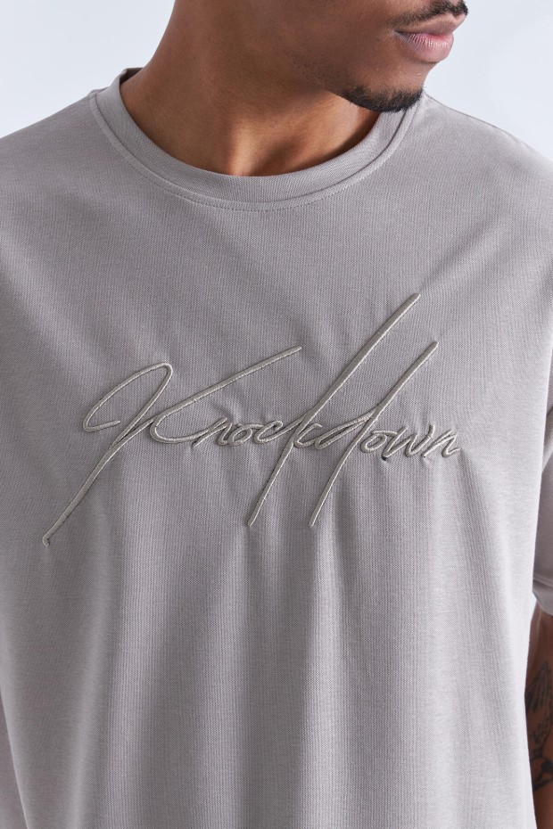Koyu Bej Yazı Nakışlı O Yaka Erkek Oversize T-Shirt - 88102 - 3