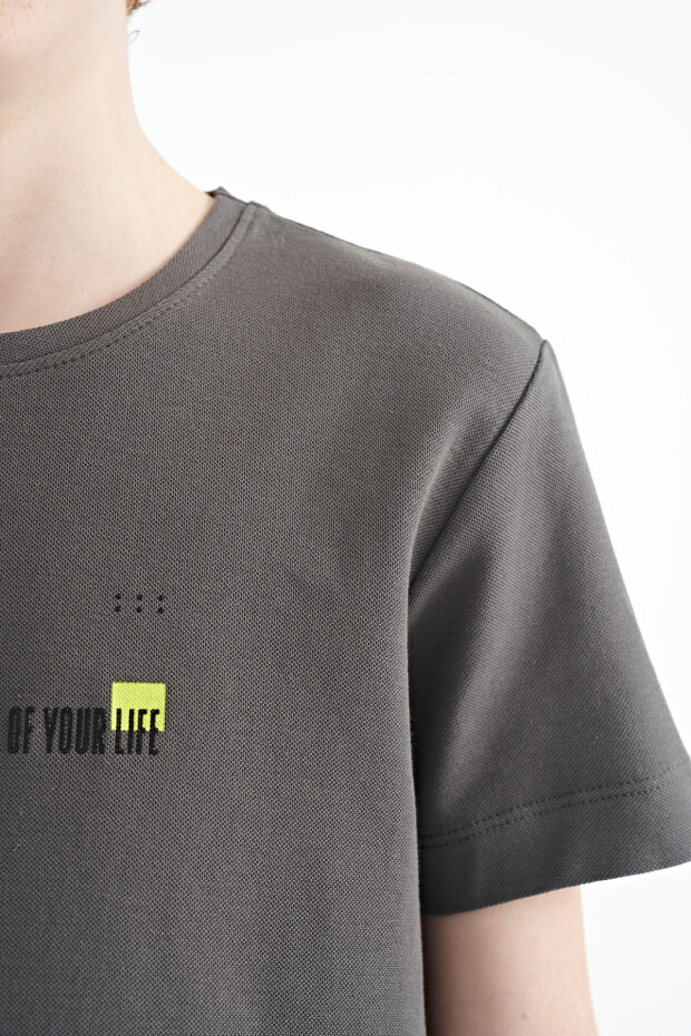 Koyu Gri Baskı Detaylı O Yaka Standart Kalıp Erkek Çocuk T-Shirt - 11117 - 3