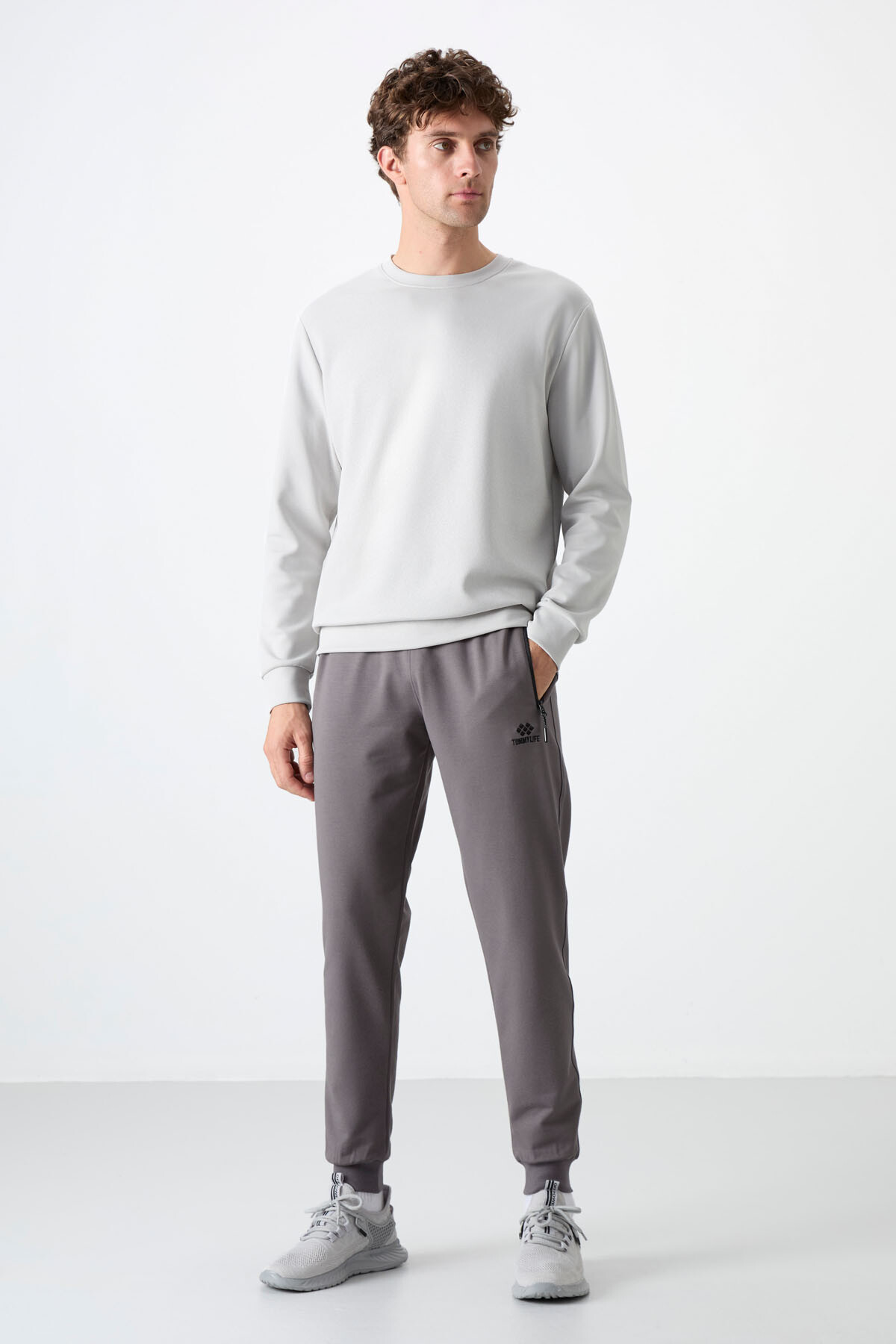 Koyu Gri Fermuar Cepli Standart Kalıp Jogger Erkek Eşofman Alt - 84587 - TOMMYLIFE (1)