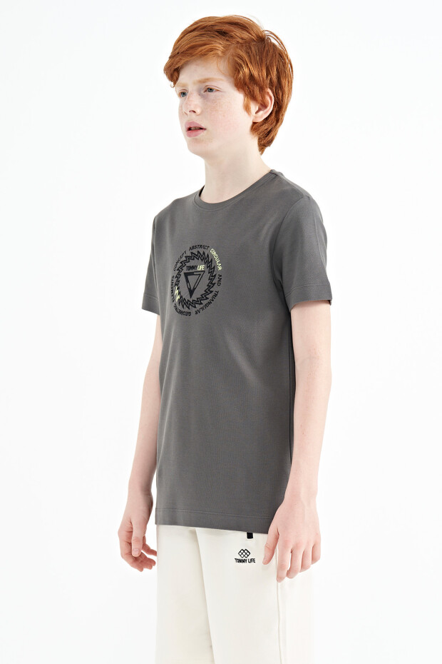 Koyu Gri Nakış İşleme Detaylı O Yaka Standart Kalıp Erkek Çocuk T-Shirt - 11115 - 3