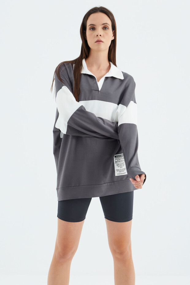 Koyu Gri Polo Yaka Renk Bloklu Oversize Kadın Sweatshirt - 02377