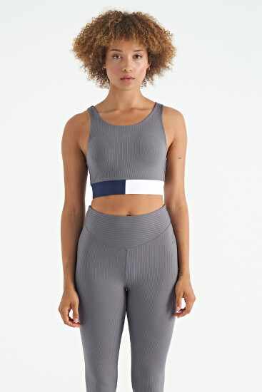 Koyu Gri Renk Bloklu Logo Baskılı Dar Kalıp Fitilli Kadın Büstiyer - 97275 - TOMMYLIFE