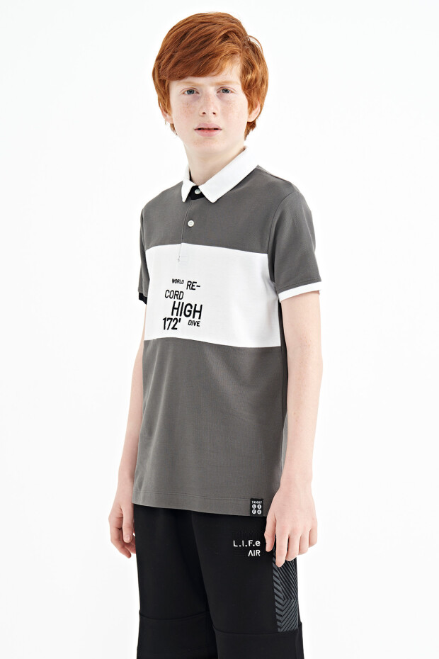 Koyu Gri Renk Geçişli Nakış Detaylı Standart Kalıp Polo Yaka Erkek Çocuk T-Shirt - 11110