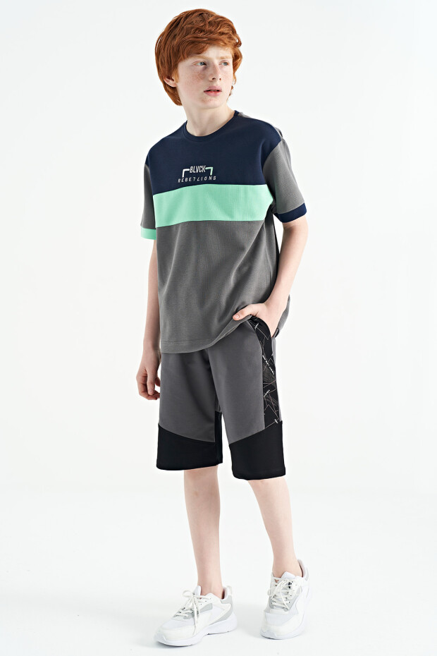 Koyu Gri Renk Geçişli Nakışlı Oversize Erkek Çocuk T-Shirt - 11159 - 12