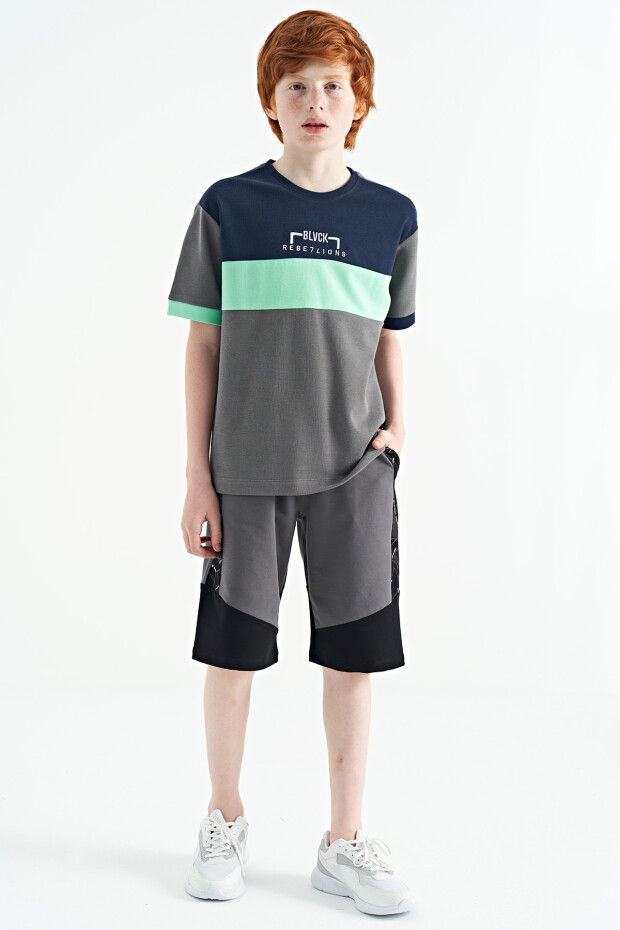 Koyu Gri Renk Geçişli Nakışlı Oversize Erkek Çocuk T-Shirt - 11159 - 13