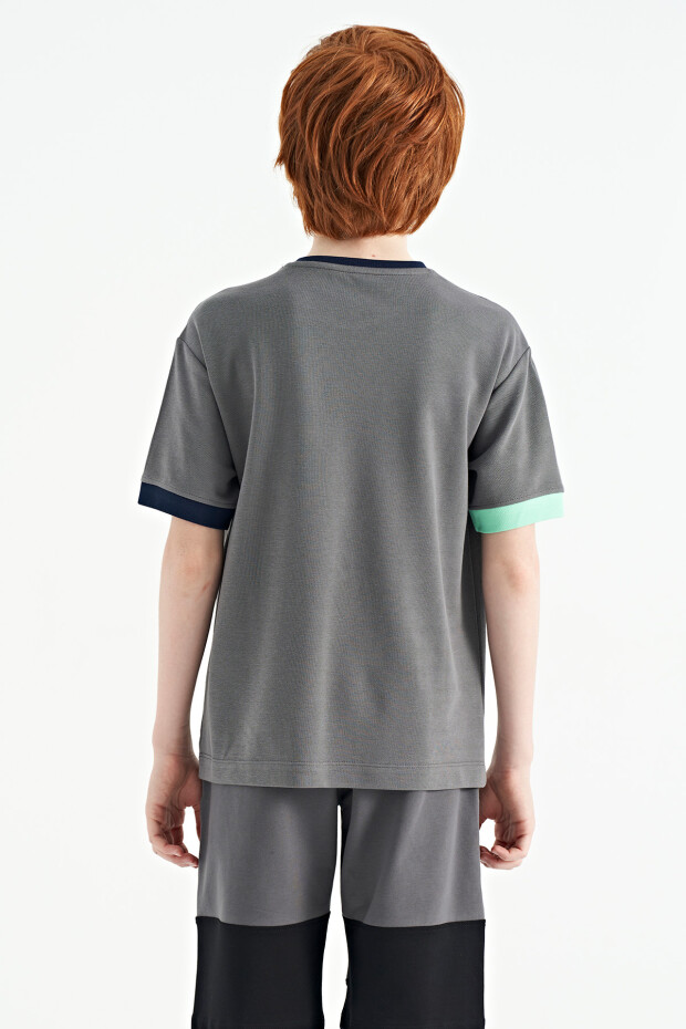Koyu Gri Renk Geçişli Nakışlı Oversize Erkek Çocuk T-Shirt - 11159