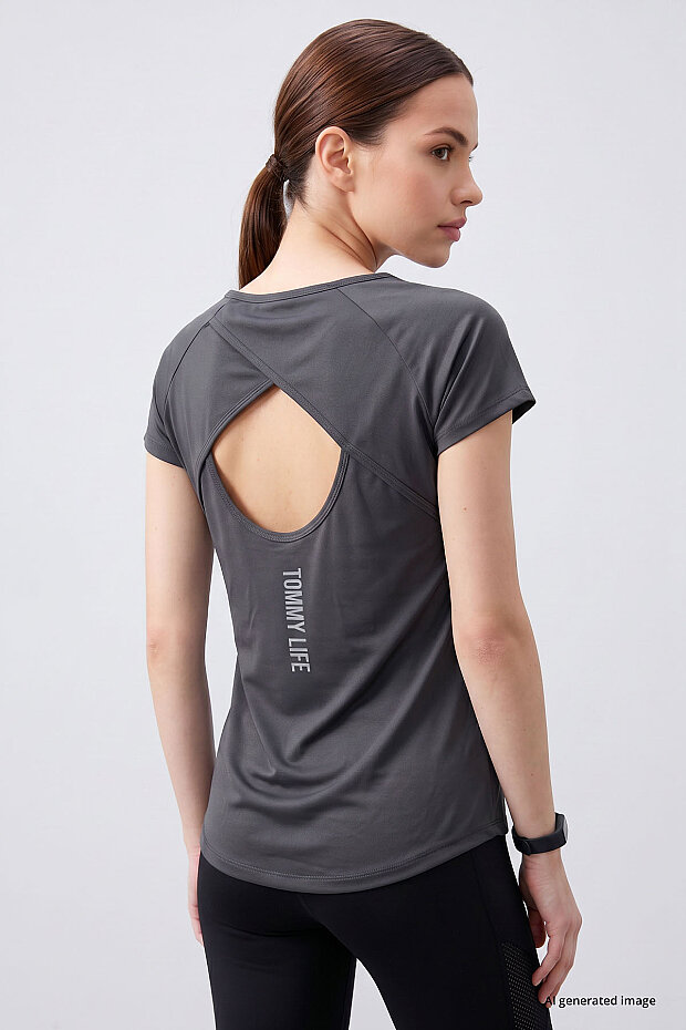 Koyu Gri Sırt Pencereli Kısa Kol Standart Kalıp O Yaka Kadın T-Shirt - 97101 - 5