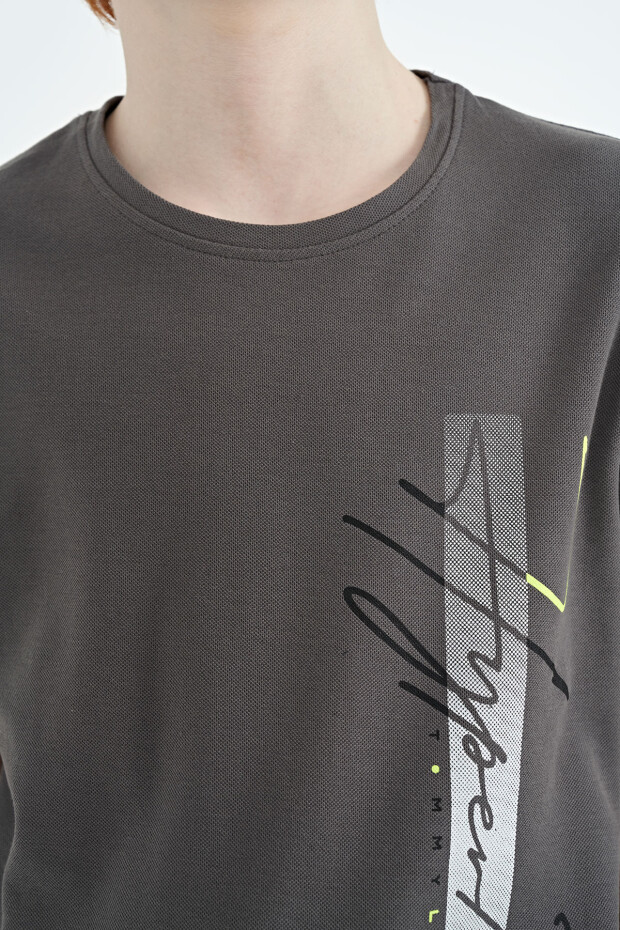 Koyu Gri Yazı Baskılı O Yaka Standart Kalıp Erkek Çocuk T-Shirt - 11119 - 5
