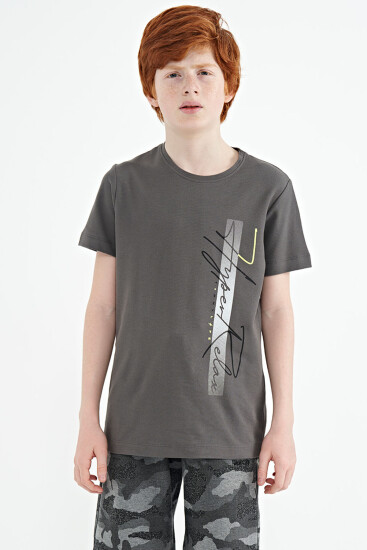 Koyu Gri Yazı Baskılı O Yaka Standart Kalıp Erkek Çocuk T-Shirt - 11119 
