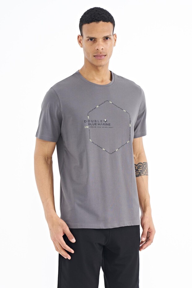 Koyu Gri Yazı Geometri Basklı Standart Kalıp Erkek T-shirt - 88198