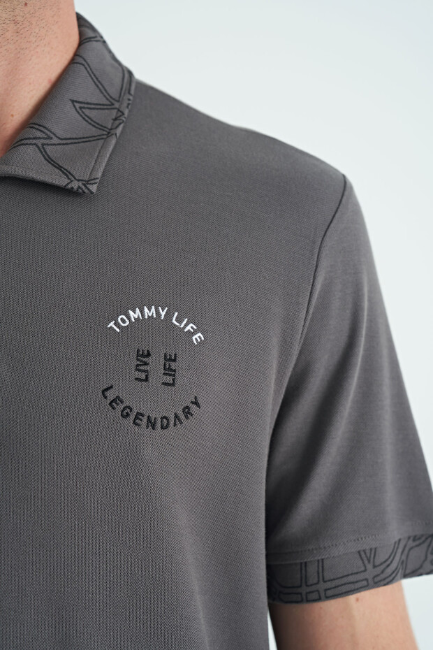Koyu Gri Yazı Nakışlı Baskı Detaylı Standart Kalıp Polo Yaka Erkek T-Shirt - 88239 - 3