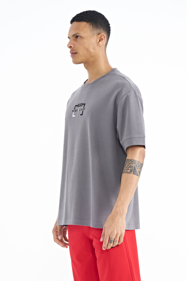 Koyu Gri Yazı Nakışlı O Yaka Oversize Erkek T-Shirt - 88192