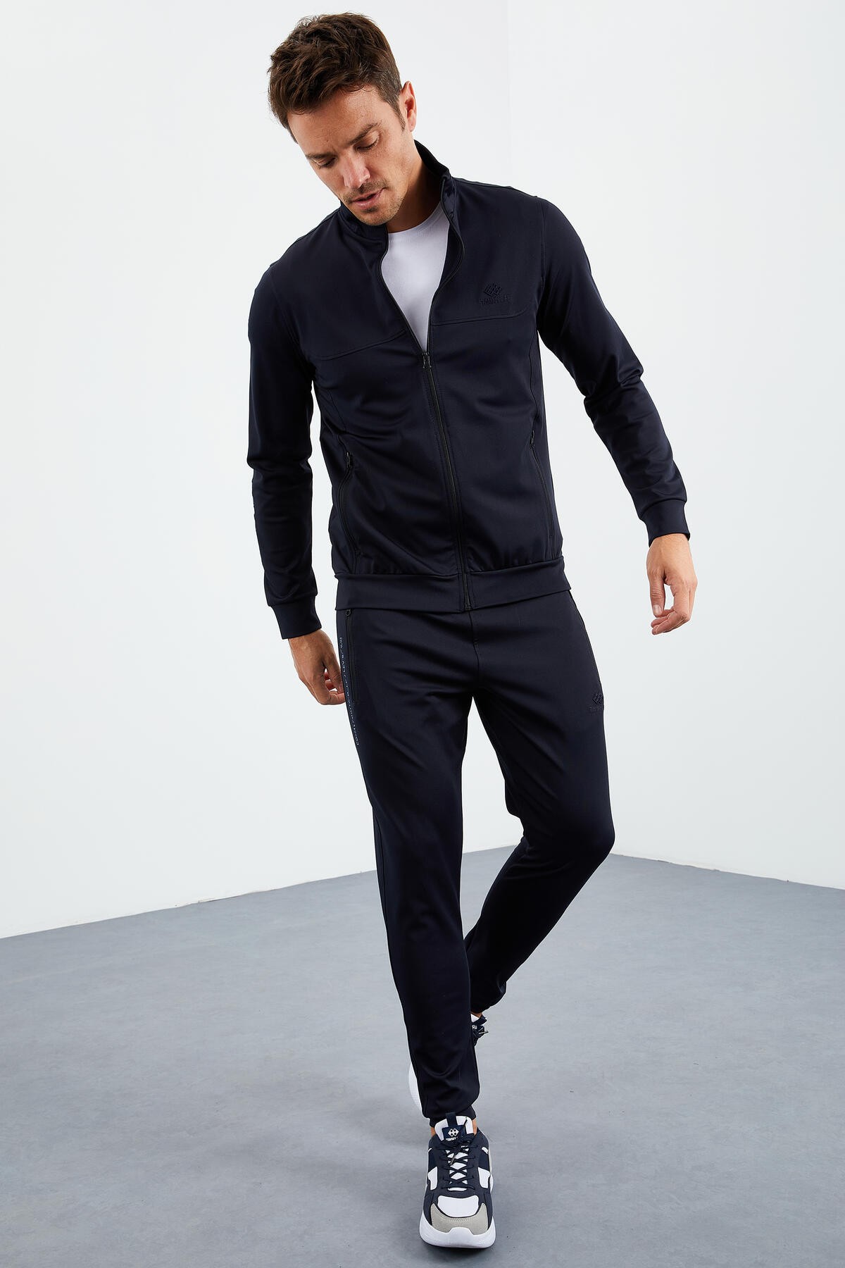 Lacivert Dik Yaka Fermuarlı Standart Kalıp Manşetli Erkek Eşofman Takım - 85160 - TOMMYLIFE