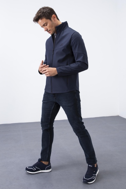 Lacivert Fermuarlı Dik Yaka Su ve Rüzgar Geçirmez Softshell Erkek Mont - 88050 - TOMMYLIFE (1)