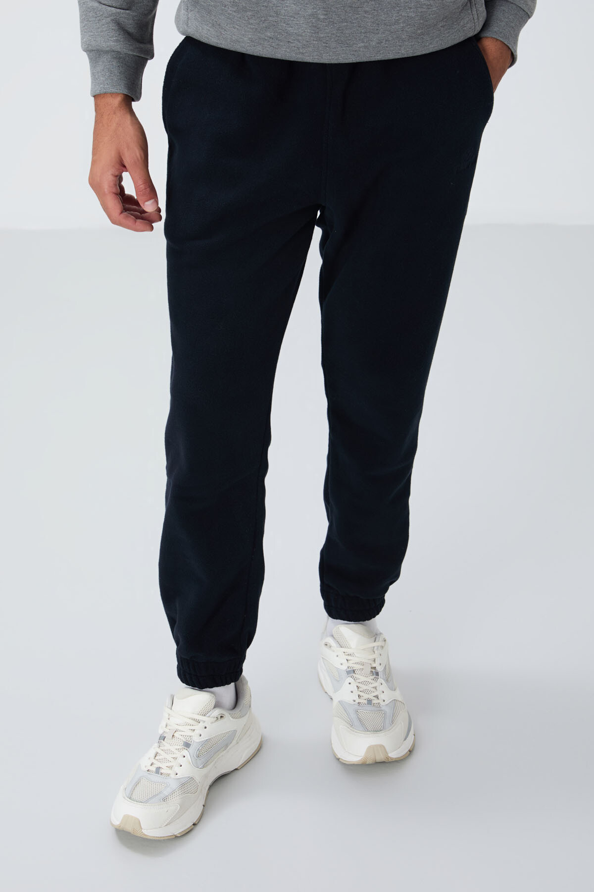 Lacivert Gizli Fermuarlı Rahat Form Lastik Paça Polar Erkek Eşofman Alt - 84866 - TOMMYLIFE