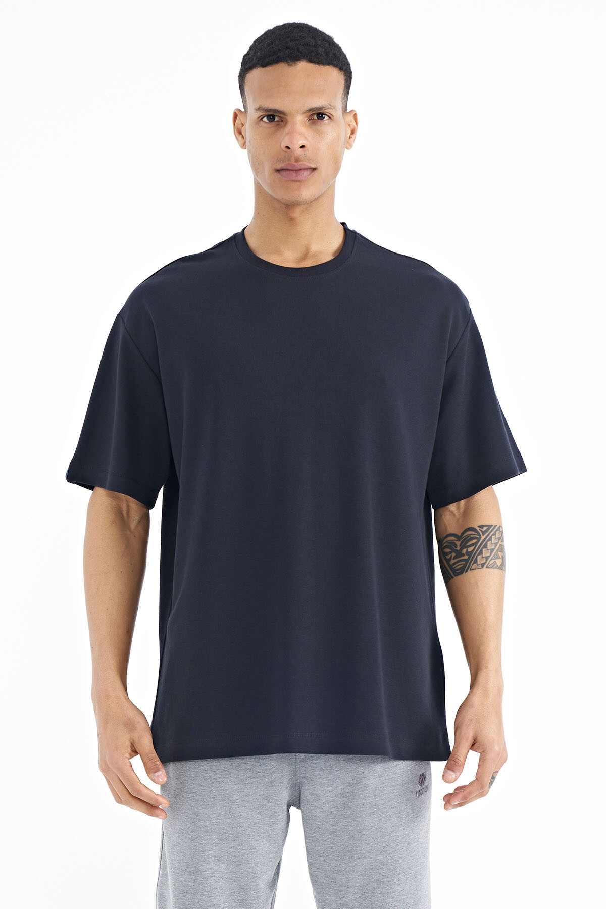 Lacivert Kol Arma Detaylı Basic Oversize Erkek T-Shirt - 88193 - TOMMYLIFE