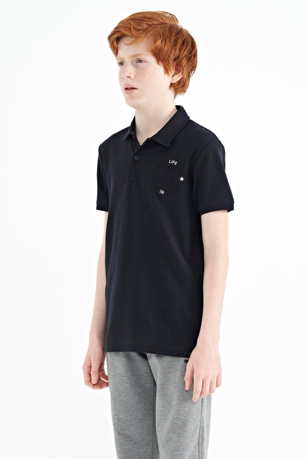 Lacivert Kol Gögüs Nakış Detaylı Standart Kalıp Polo Yaka Erkek Çocuk T-Shirt - 11086