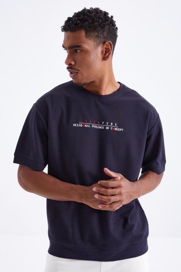 Lacivert Minimal Yazı Nakışlı O Yaka Erkek Oversize T-Shirt - 88106