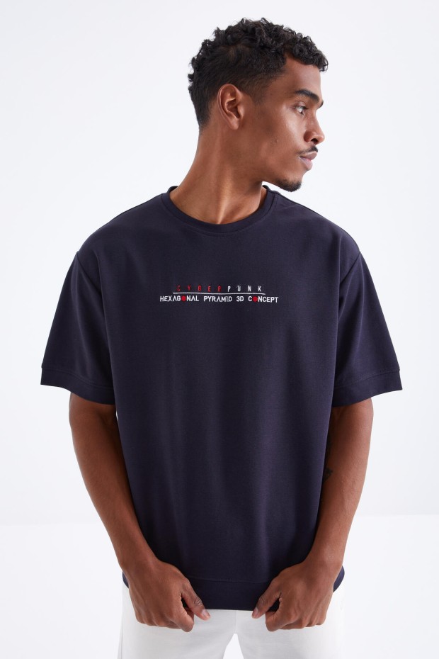 Lacivert Minimal Yazı Nakışlı O Yaka Erkek Oversize T-Shirt - 88106