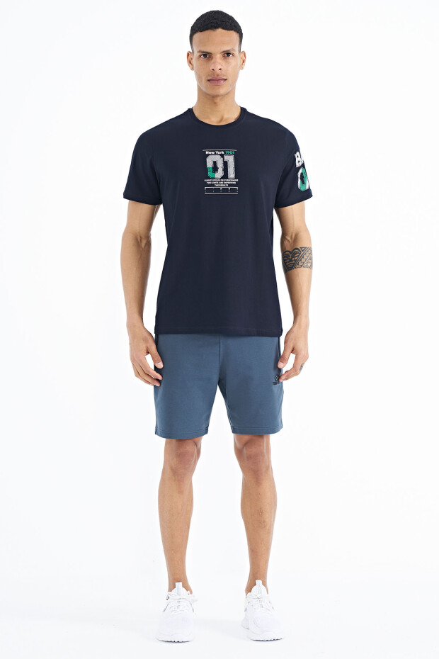 Lacivert Ön ve Tek Kol Baskı Detaylı O Yaka Erkek T-shirt - 88176