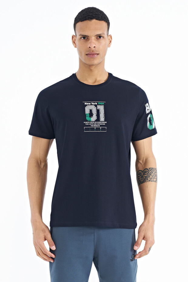 Lacivert Ön ve Tek Kol Baskı Detaylı O Yaka Erkek T-shirt - 88176