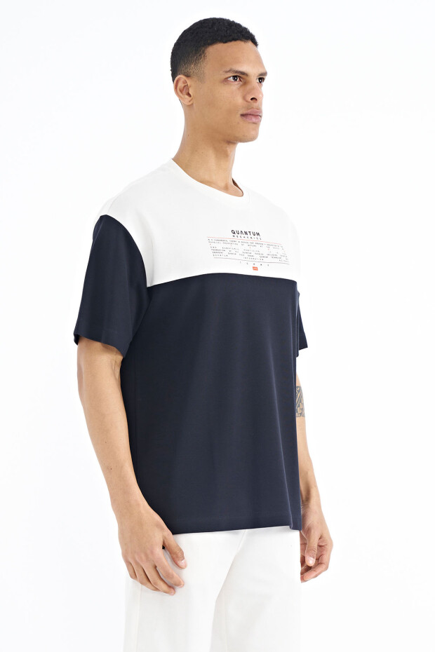 Lacivert Renk Geçişli Baskı Detaylı O Yaka Oversize Erkek T-shirt - 88225