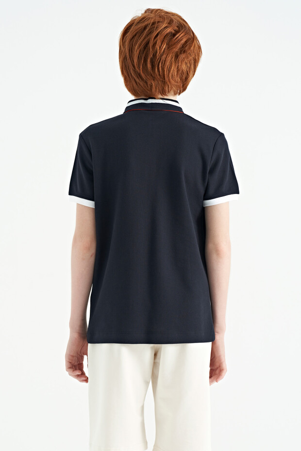 Lacivert Yakası Renk Bloklu Baskı Detaylı Standart Kalıp Erkek Çocuk T-Shirt - 11111