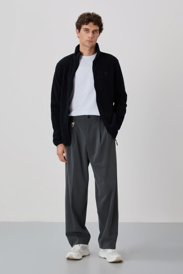 Lacivert Yazı Nakışlı Dik Yaka Fermuarlı Standart Kalıp Erkek Sweatshirt Polar - 87992 - TOMMYLIFE (1)