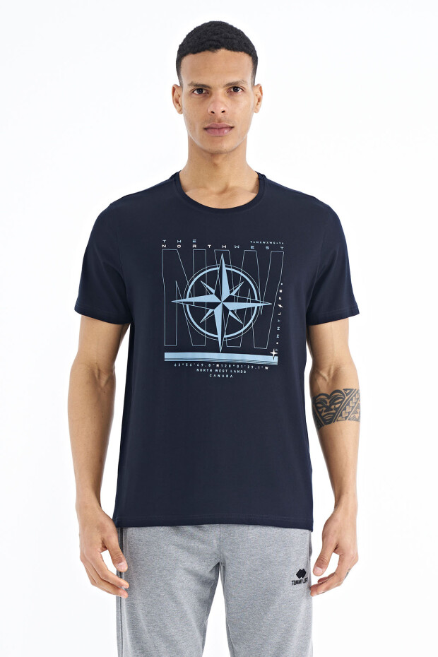Lacivert Yazı ve Pusula Baskılı Standart Kalıp O Yaka Erkek T-Shirt - 88173