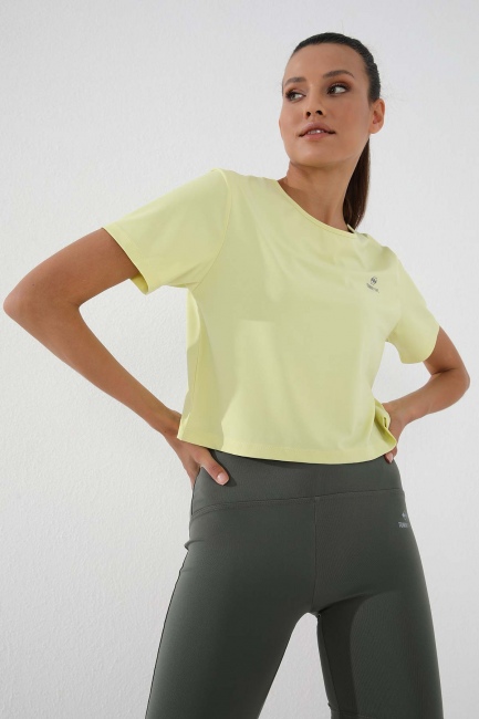 Limon Basic Kısa Kol Standart Kalıp O Yaka Kadın Crop Top T-Shirt - 97143 - Thumbnail