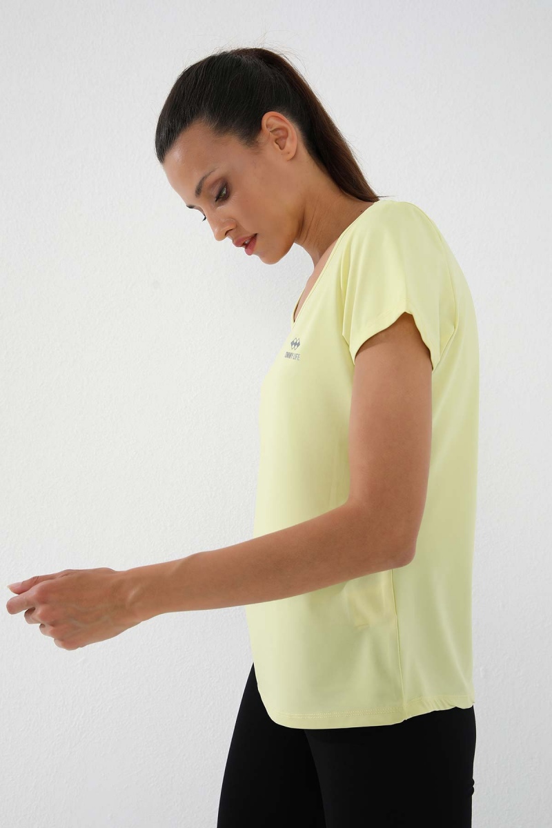 Limon Basic Kısa Kol Standart Kalıp V Yaka Kadın T-Shirt - 97145