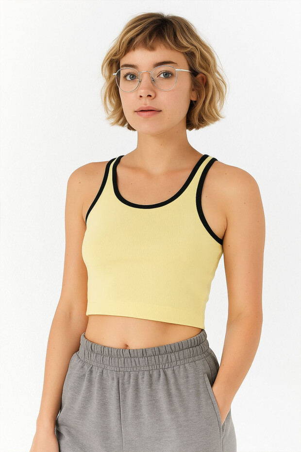 Limon Basic Sıfır Kol Dar Kalıp U Yaka Kadın Crop Top Atlet - 97162 - 3
