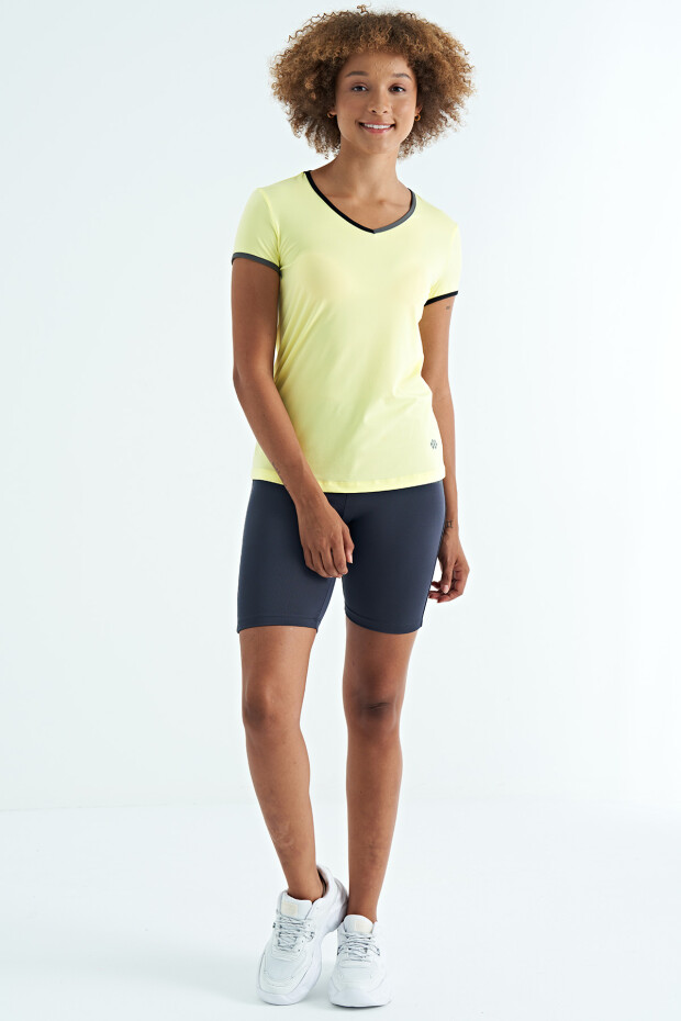 Limon V Yaka Standart Kalıp Kısa Kol Kadın Spor T-Shirt - 97268