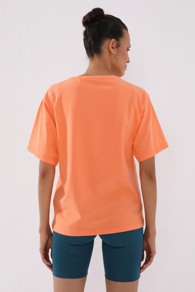 Mercan Deforme Yazı Baskılı O Yaka Oversize Kadın T-Shirt - 97139