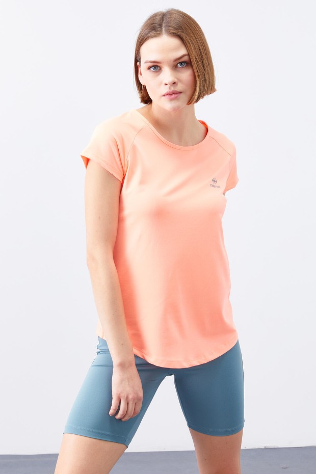 Mercan Sırt Pencereli Kısa Kol Standart Kalıp O Yaka Kadın T-Shirt - 97101